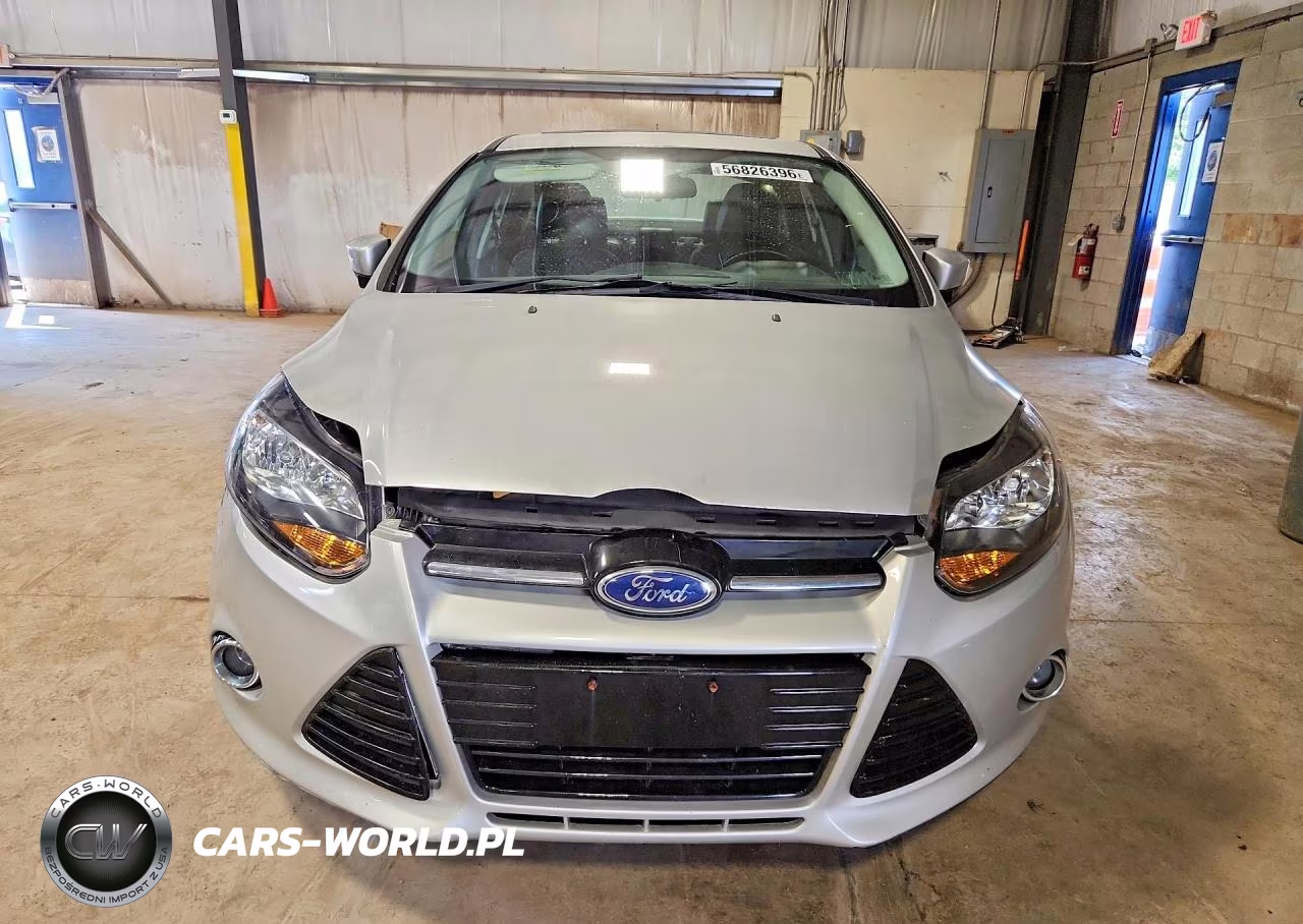 2014 Ford Focus Titanium VIN:1FADP3J20EL115627 - 5