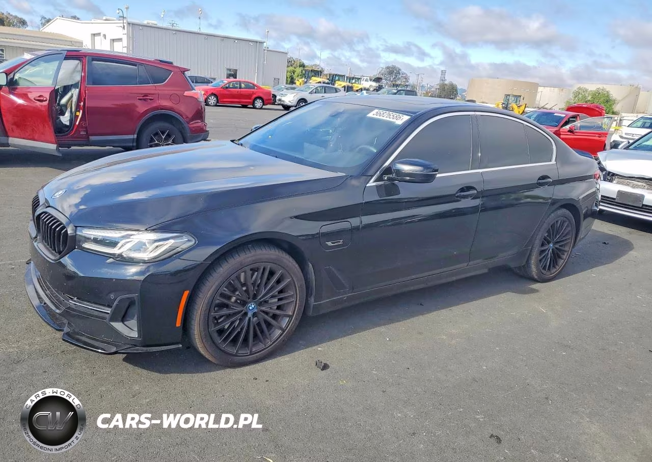 2022 BMW 530E