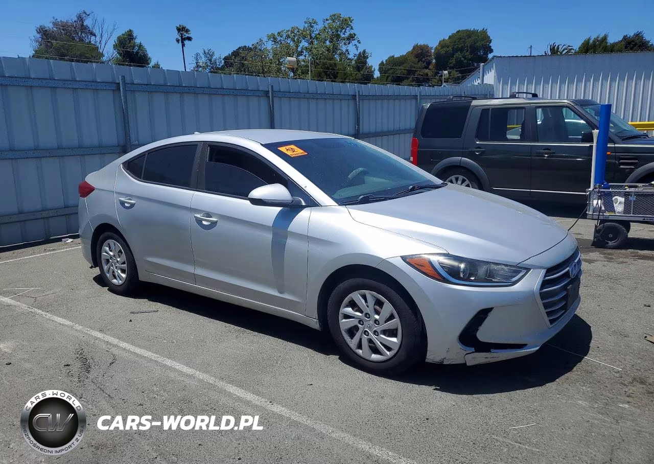 2018 Hyundai Elantra Se VIN:5NPD74LF6JH383662 - 4