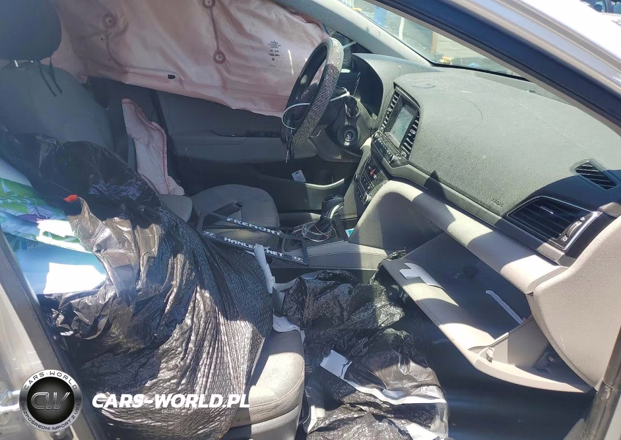 2018 Hyundai Elantra Se VIN:5NPD74LF6JH383662 - 7