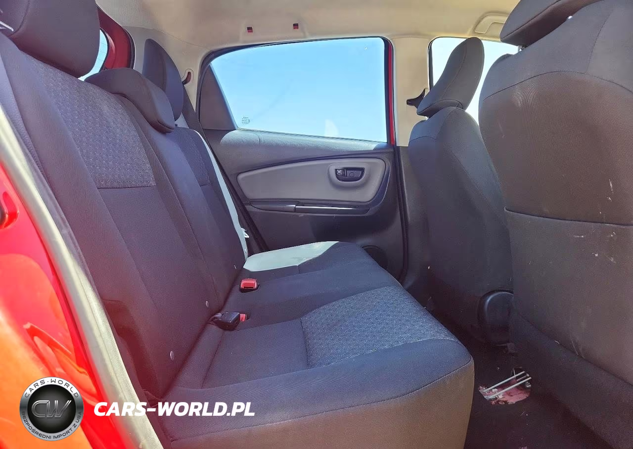 2015 Toyota Yaris 5-Door L VIN:VNKKTUD35FA043142 - 10