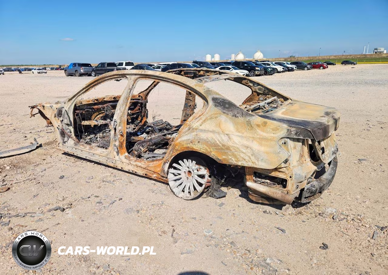2012 BMW 750 I VIN:WBAKA8C54CCY37832 - 2