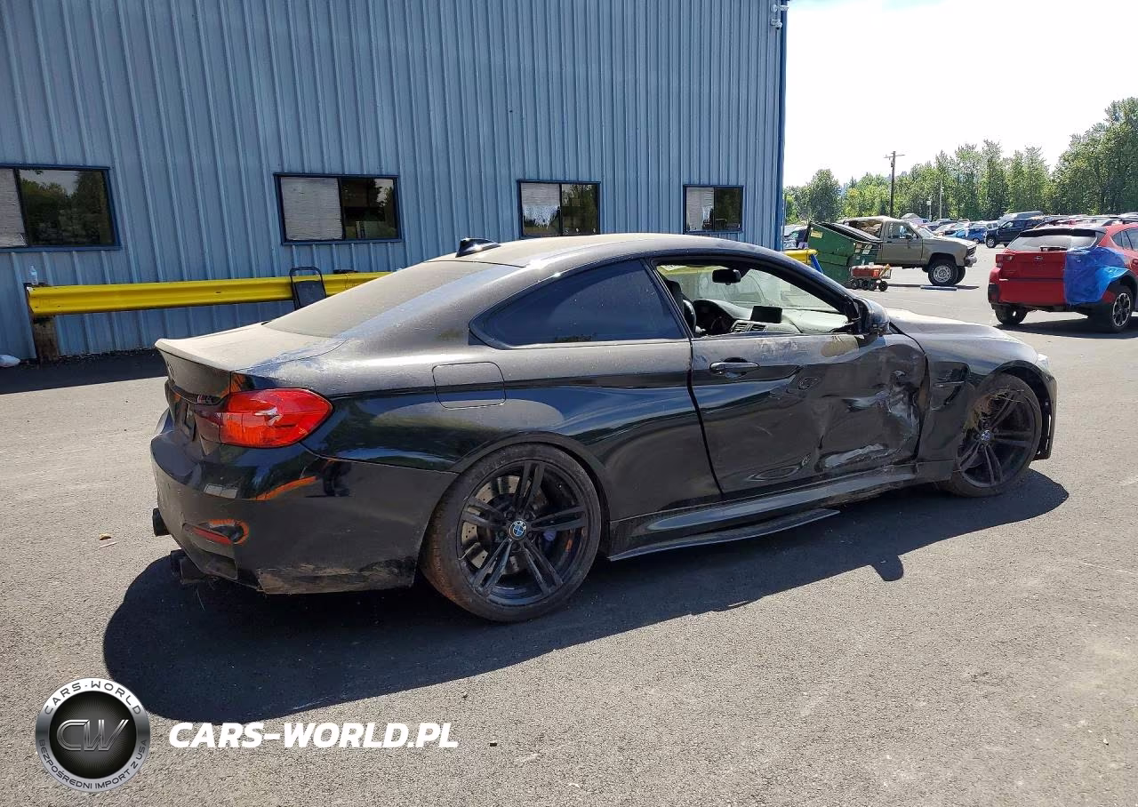 2016 BMW M4 VIN:WBS3R9C50GK337449 - 3