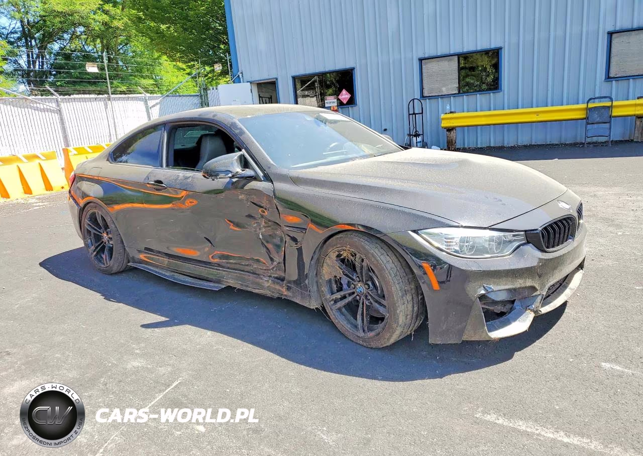 2016 BMW M4 VIN:WBS3R9C50GK337449 - 4