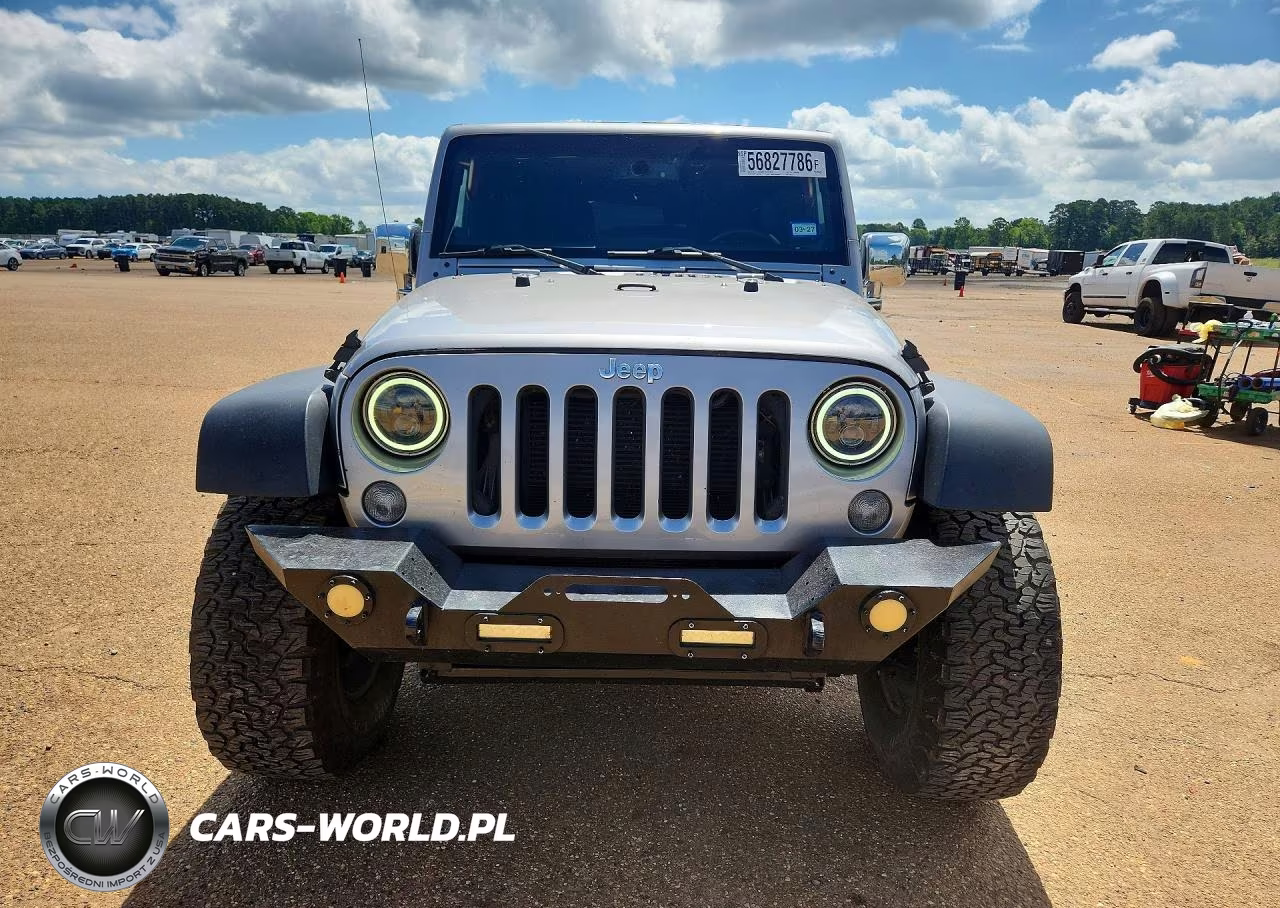 2014 Jeep Wrangler Unlimited Sport VIN:1C4HJWDG8EL187889 - 5
