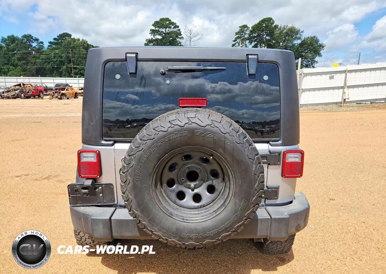 2014 Jeep Wrangler Unlimited Sport VIN:1C4HJWDG8EL187889 - 6