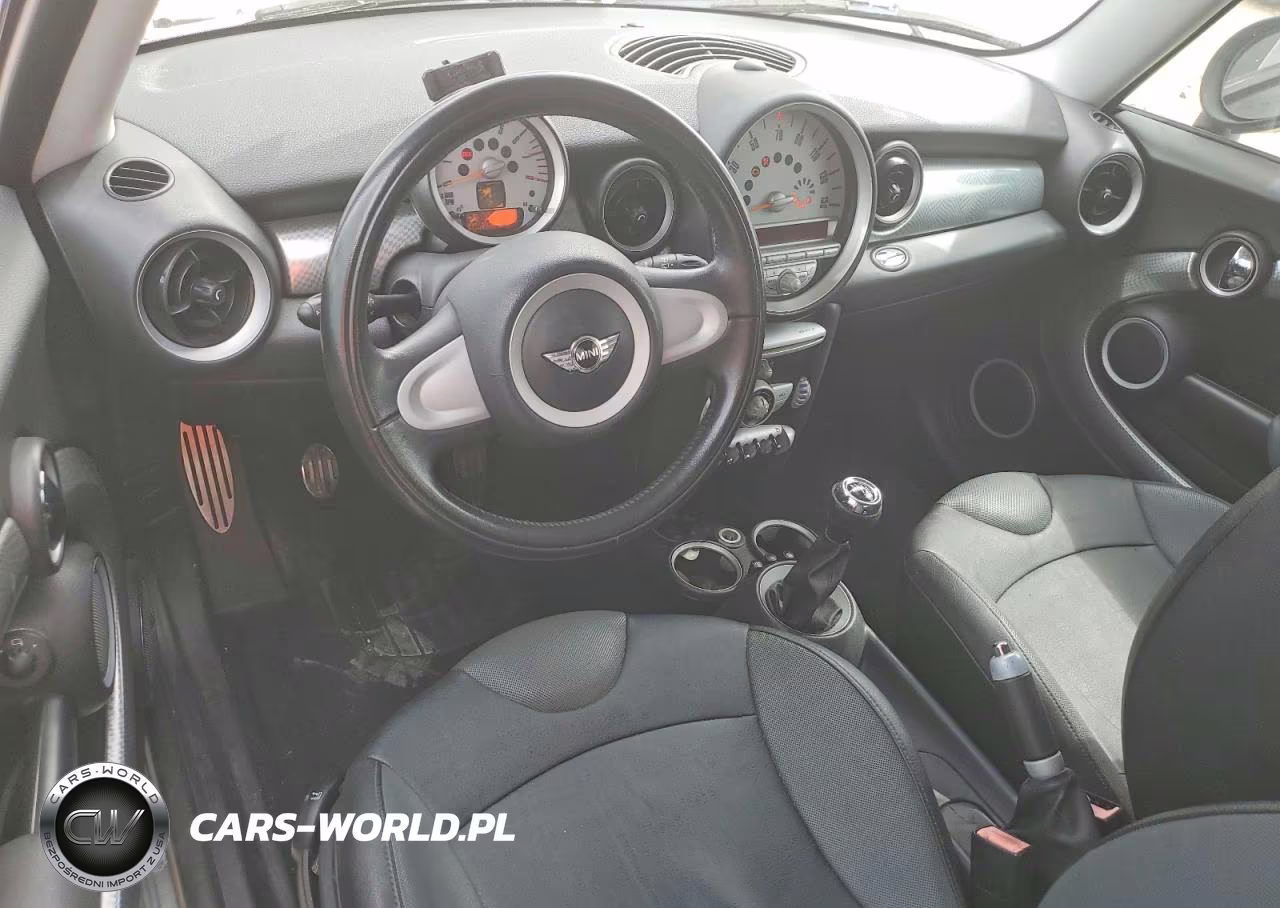 2007 Mini Cooper S VIN:WMWMF73567TL85621 - 8