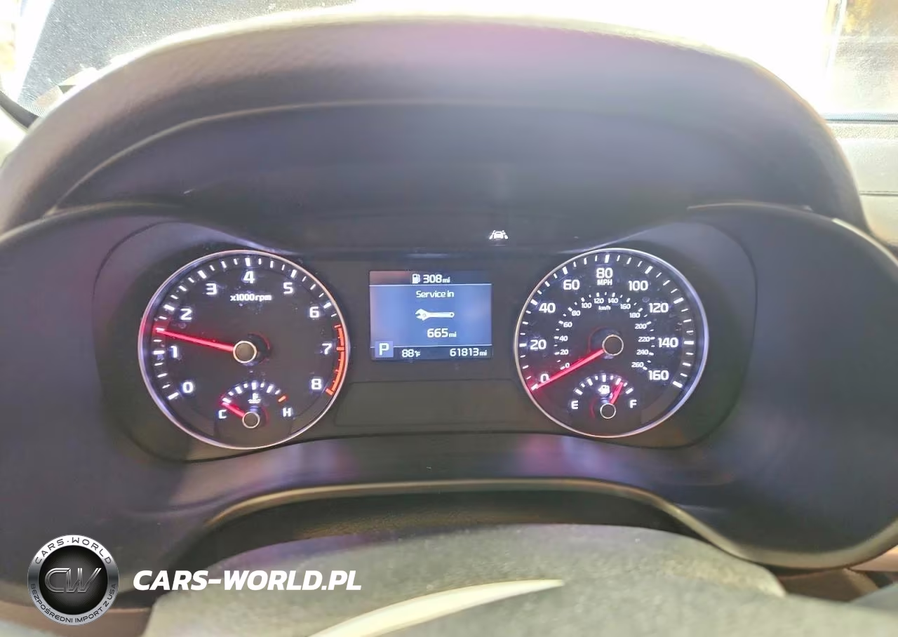 2019 Kia Forte Lxs VIN:3KPF24AD5KE124742 - 9