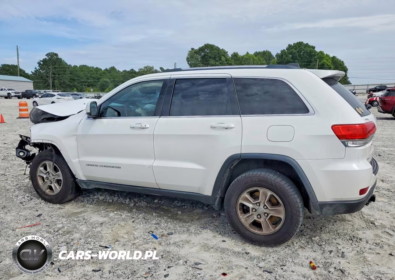 2015 Jeep Grand Cherokee Laredo VIN:1C4RJFAG7FC227504 - 2