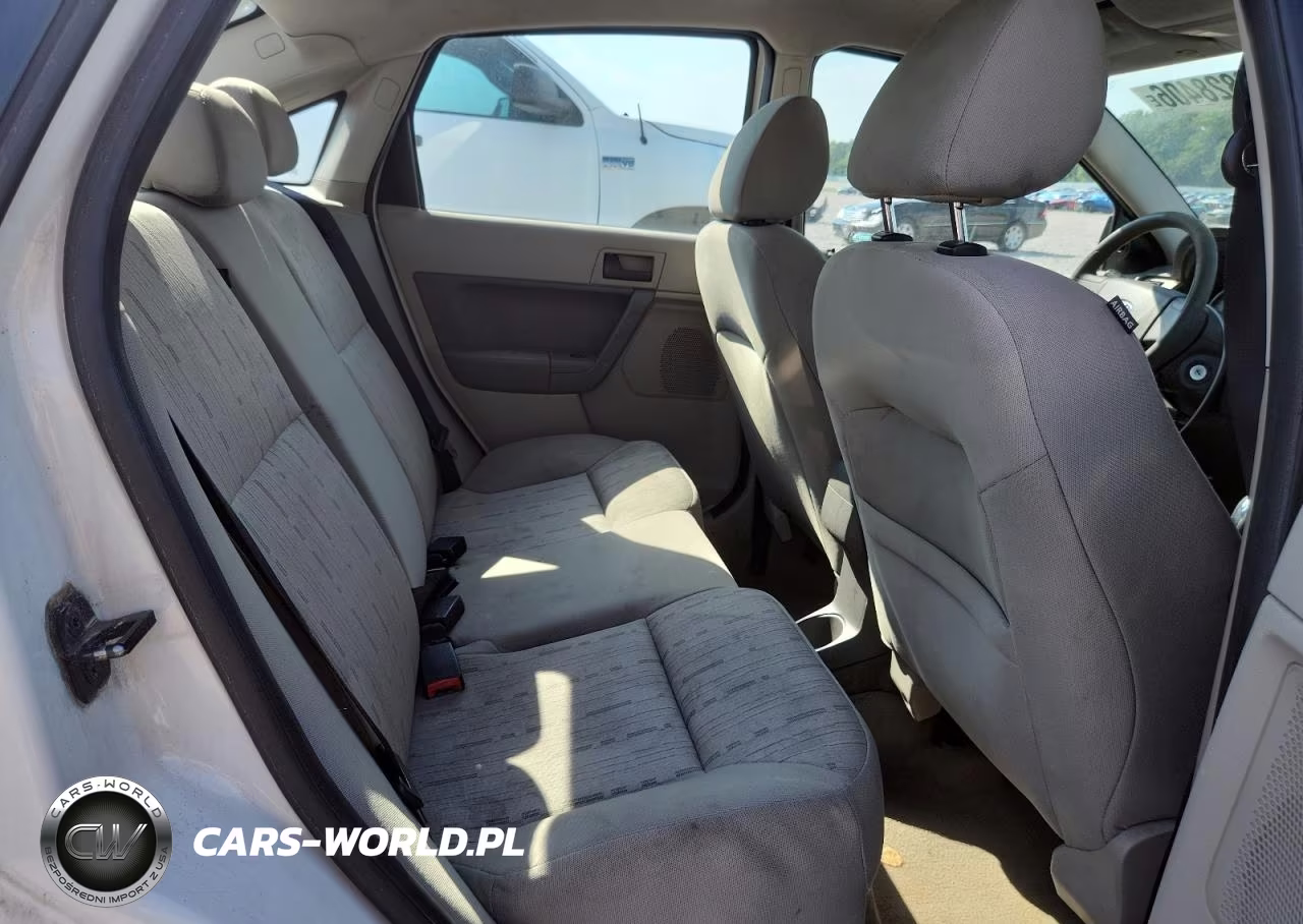 2010 Ford Focus Se VIN:1FAHP3FN2AW187362 - 10