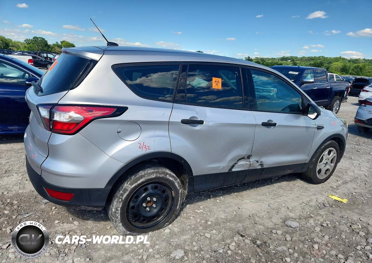 2018 Ford Escape S VIN:1FMCU0F78JUB10046 - 3