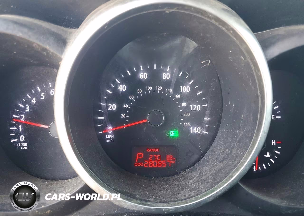 2013 Kia Soul + VIN:KNDJT2A68D7573719 - 9