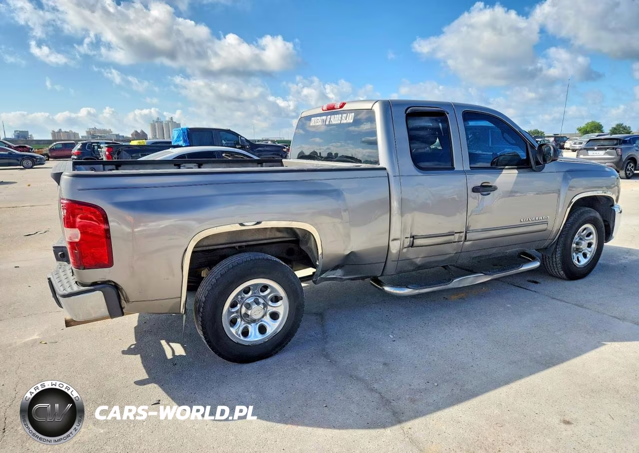 2012 Chevrolet Silverado C1500 Ls VIN:1GCRCREA0CZ174154 - 3