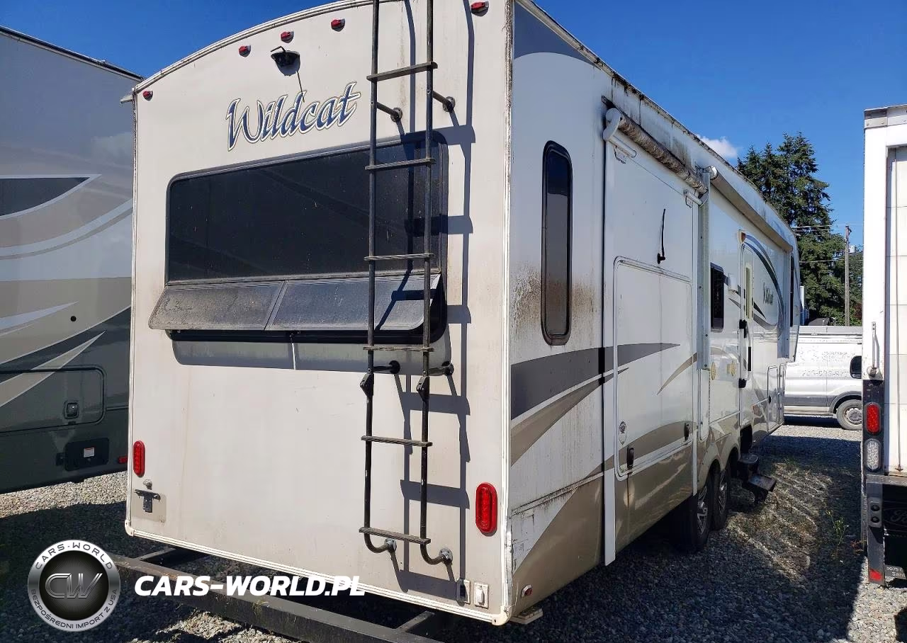 2015 Wildcat Fifth Wheel VIN:4X4FWCH26FV029881 - 4
