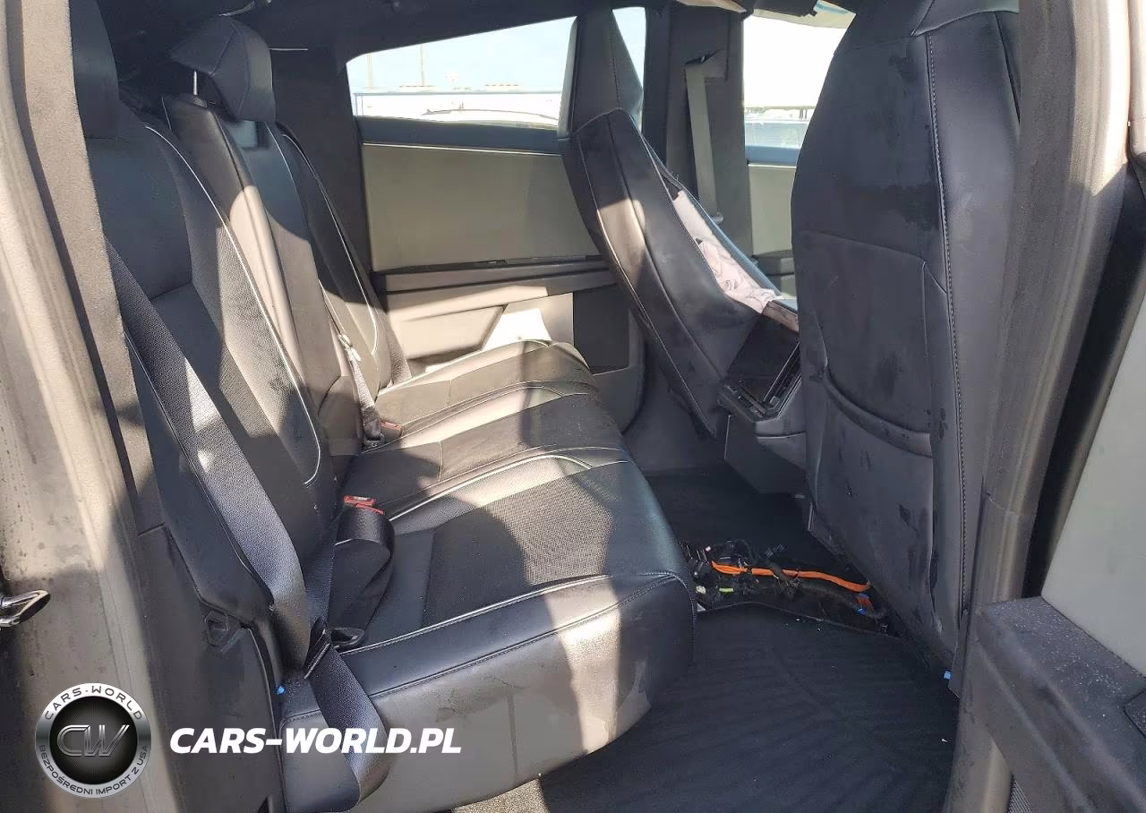 2024 Tesla Cybertruck VIN:7G2CEHED2RA050979 - 11