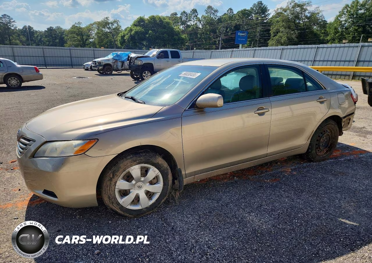 2009 Toyota Camry Le – zdjęcie 1 z 13