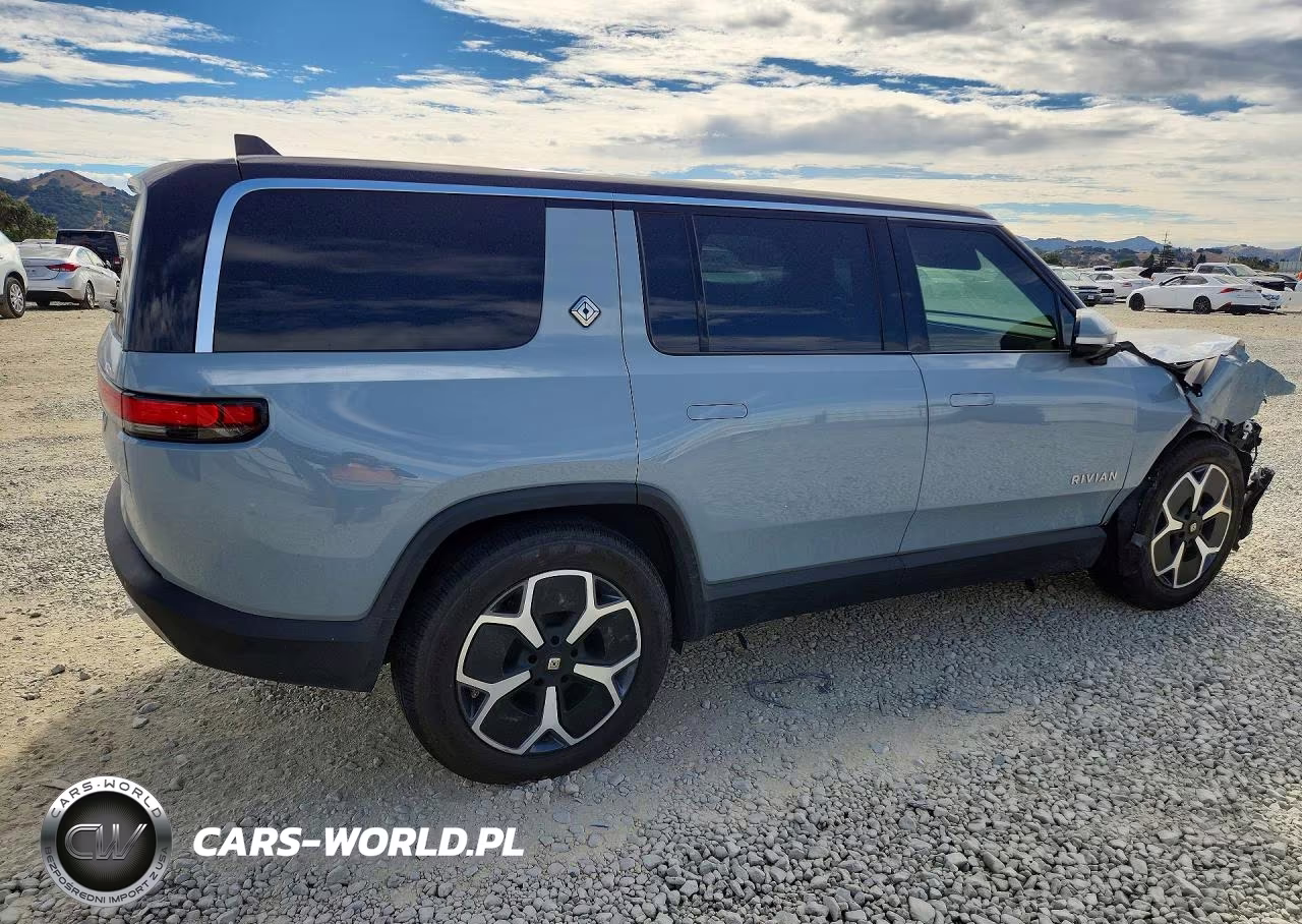2024 Rivian R1S Adventure VIN:7PDSGBBA8RN037165 - 3