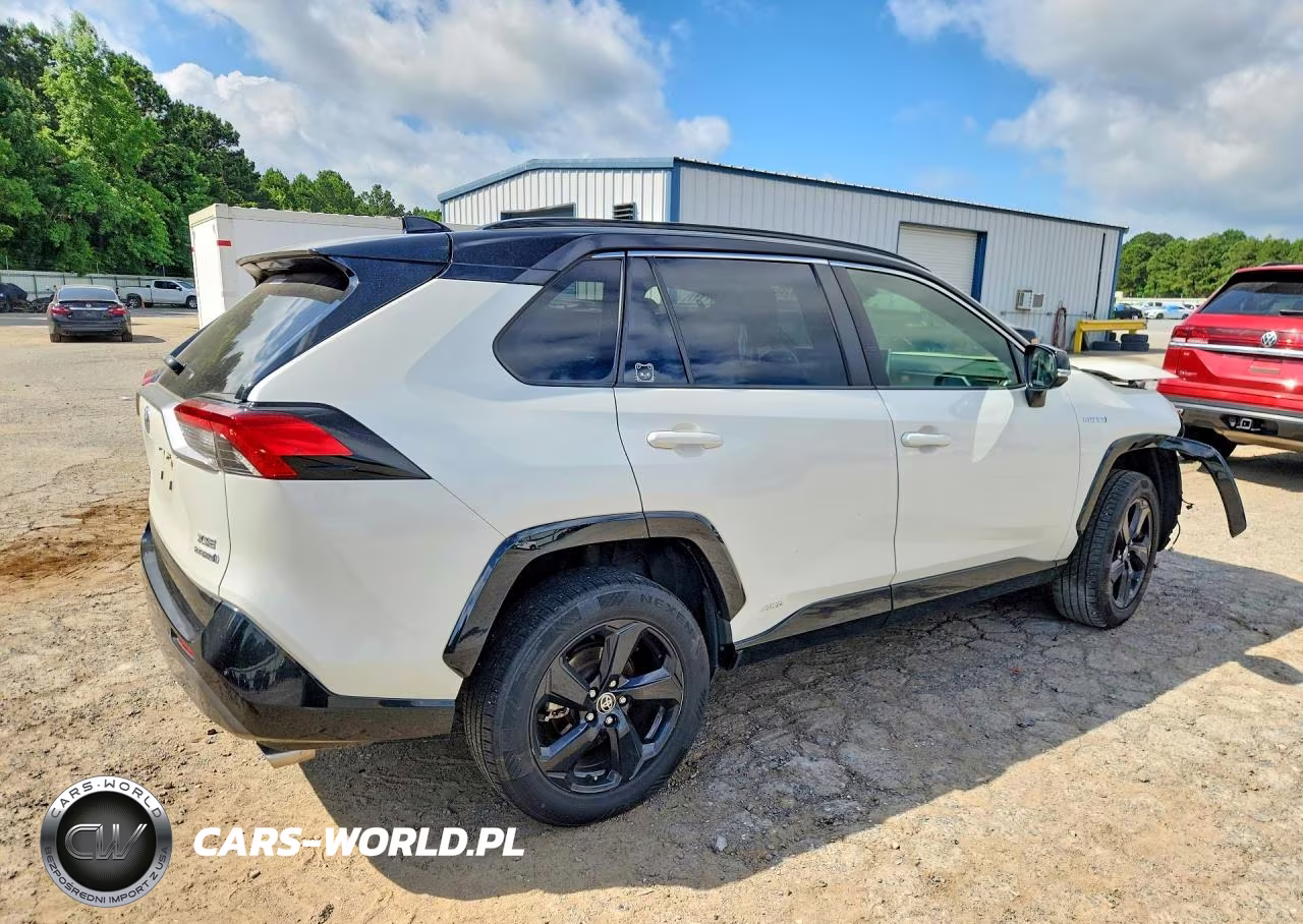 2020 Toyota Rav4 Xse VIN:JTME6RFV2LJ001824 - 3