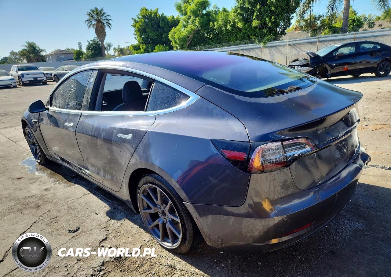 2018 Tesla Model 3 VIN:5YJ3E1EA5JF006840 - 2