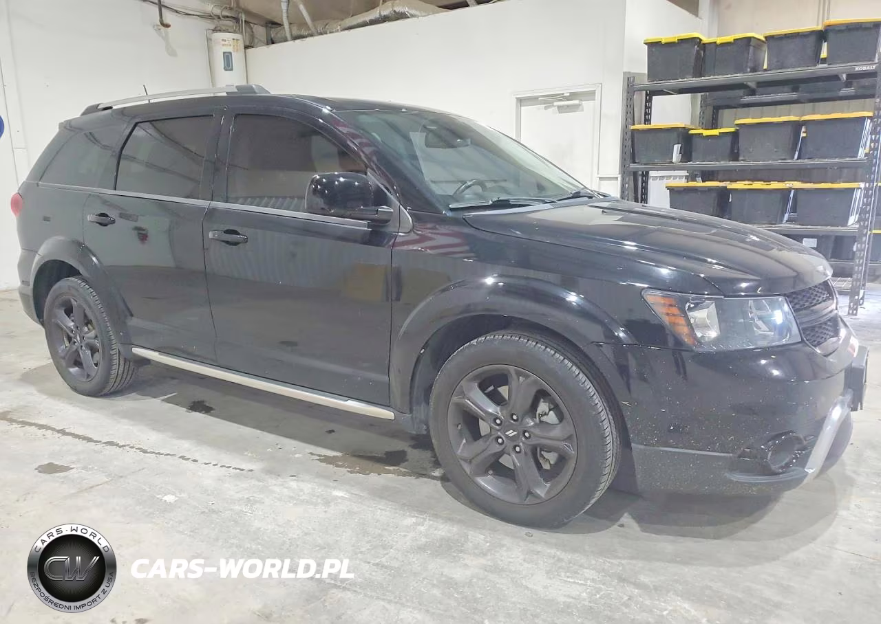 2018 Dodge Journey Crossroad VIN:3C4PDCGG0JT515723 - 4