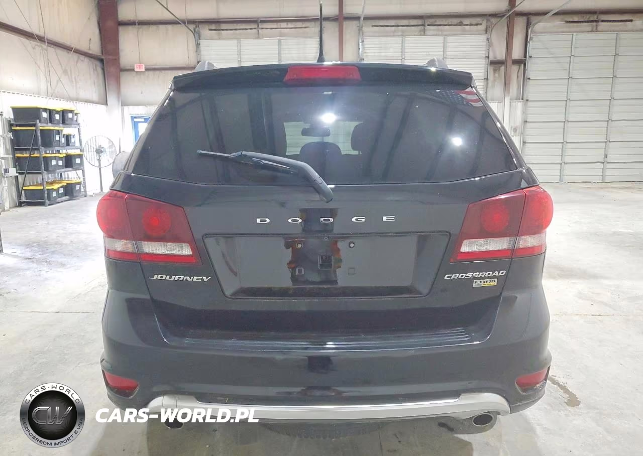 2018 Dodge Journey Crossroad VIN:3C4PDCGG0JT515723 - 6