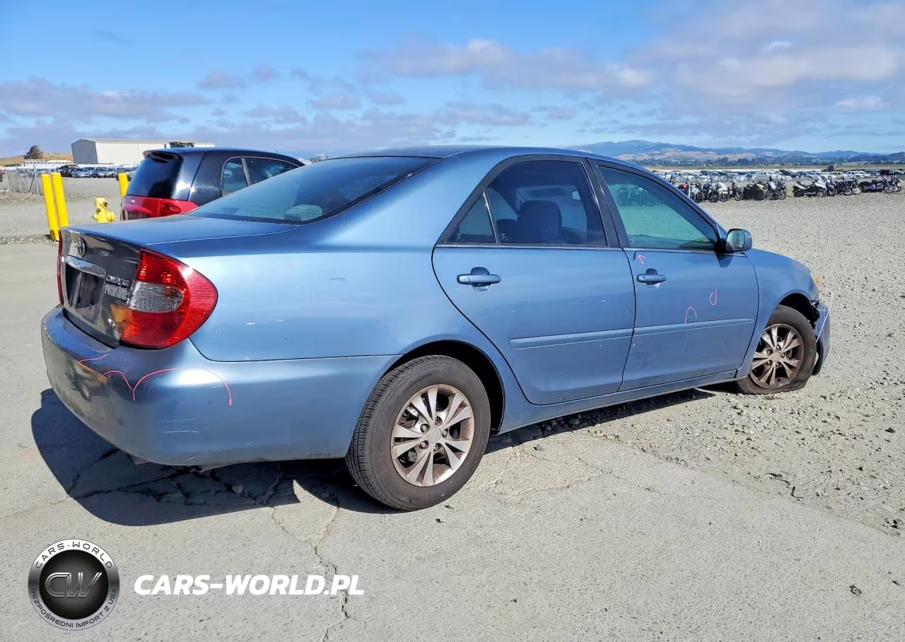 2004 Toyota Camry Le V6 VIN:4T1BF32K94U586473 - 3