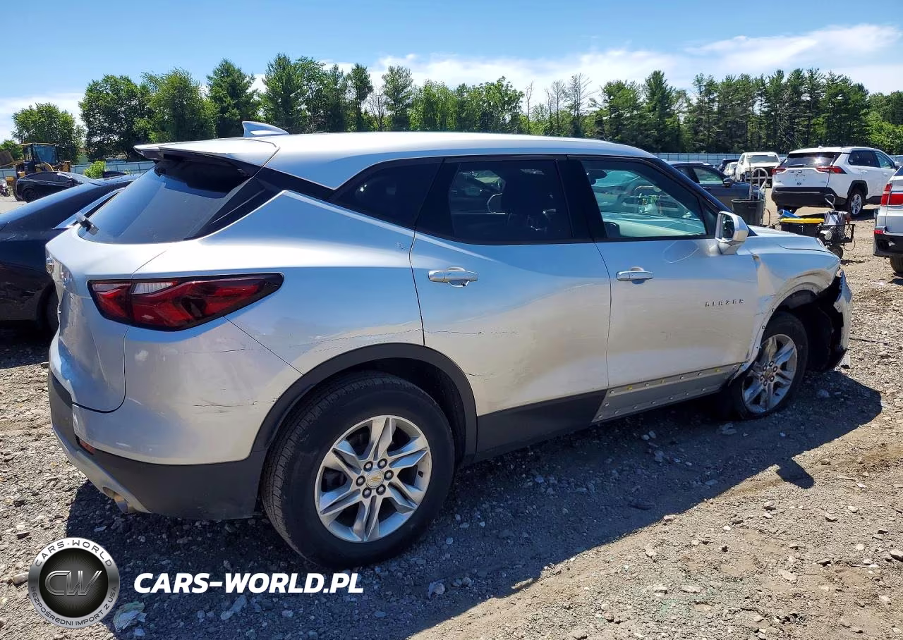 2020 Chevrolet Blazer 2Lt VIN:3GNKBHRS1LS582801 - 3