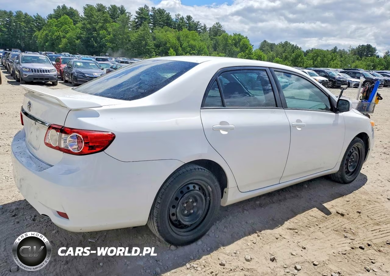 2012 Toyota Corolla Le VIN:2T1BU4EE9CC902696 - 3