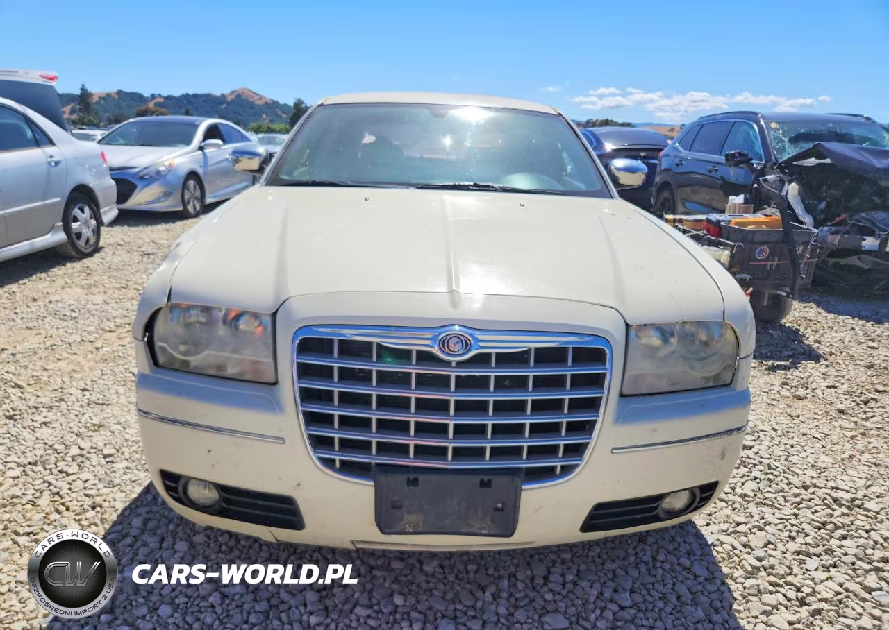 2005 Chrysler 300 Touring VIN:2C3AA53G85H597736 - 5