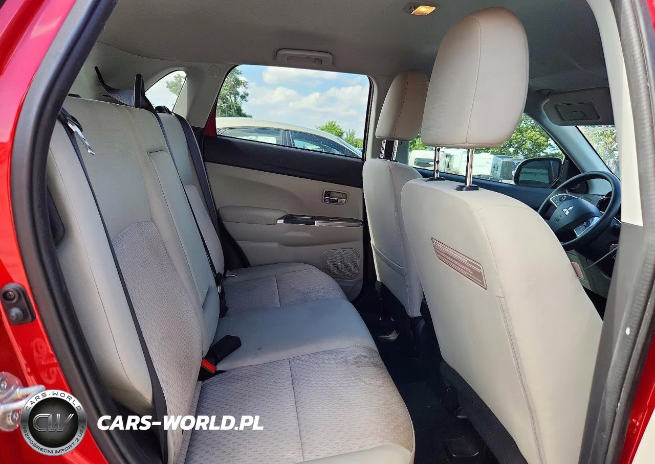 2018 Mitsubishi Outlander Sport Es VIN:JA4AR3AU3JZ013474 - 11