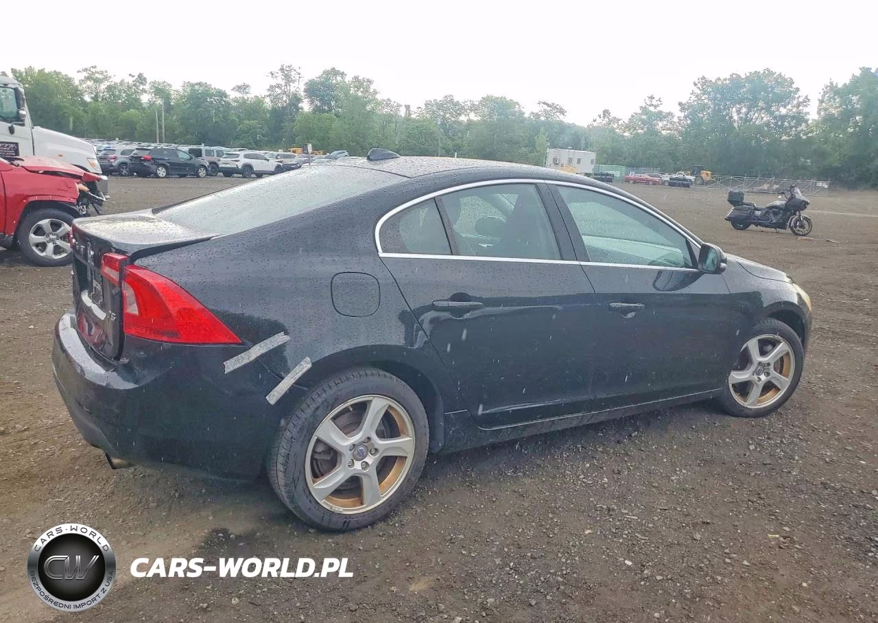 2012 Volvo S60 T5 VIN:YV1622FS9C2038256 - 3