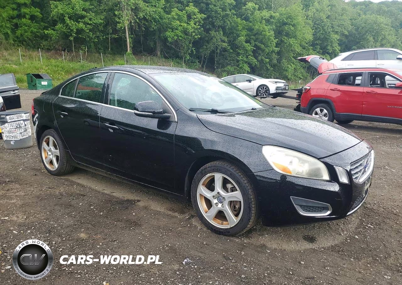 2012 Volvo S60 T5 VIN:YV1622FS9C2038256 - 4
