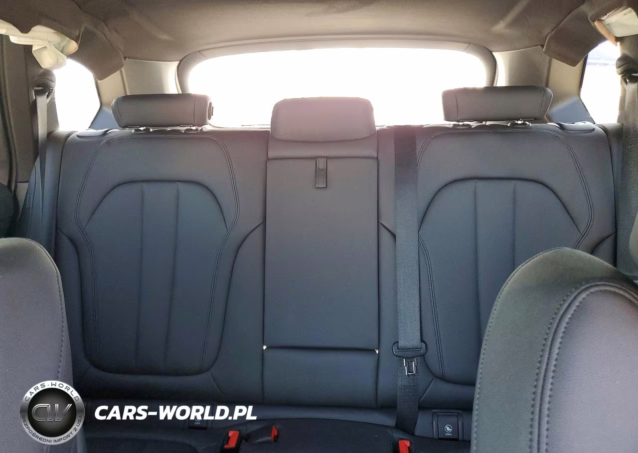 2022 BMW X5 xDrive45E VIN:5UXTA6C03N9M52227 - 10