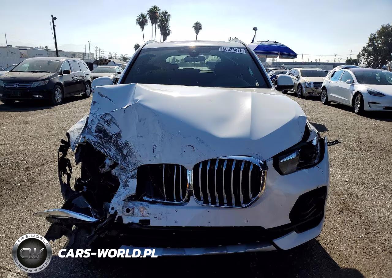 2022 BMW X5 xDrive45E VIN:5UXTA6C03N9M52227 - 5
