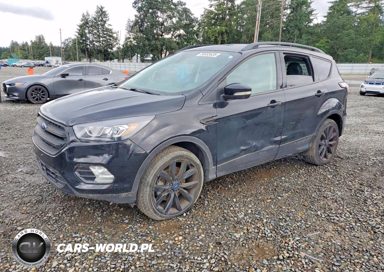2017 Ford Escape Titanium – zdjęcie 1 z 12