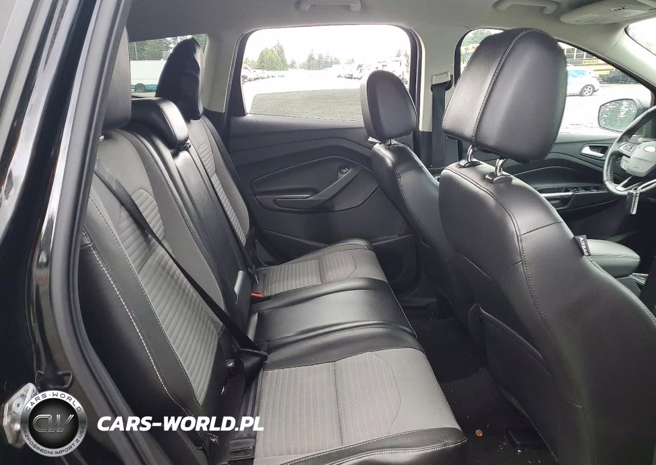 2017 Ford Escape Titanium VIN:1FMCU9JD8HUD54405 - 10