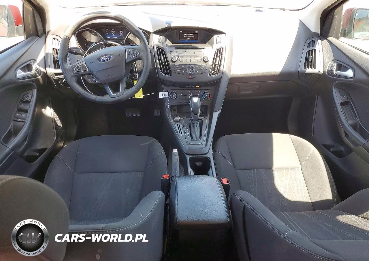 2016 Ford Focus Se VIN:1FADP3F24GL329063 - 8