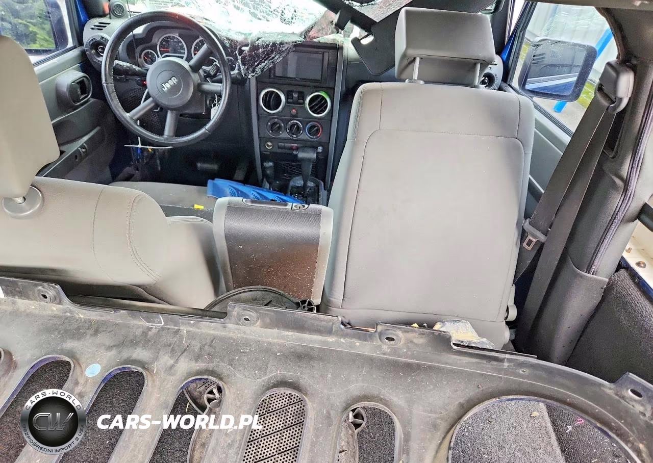 2009 Jeep Wrangler X VIN:1J4FA24199L712969 - 8