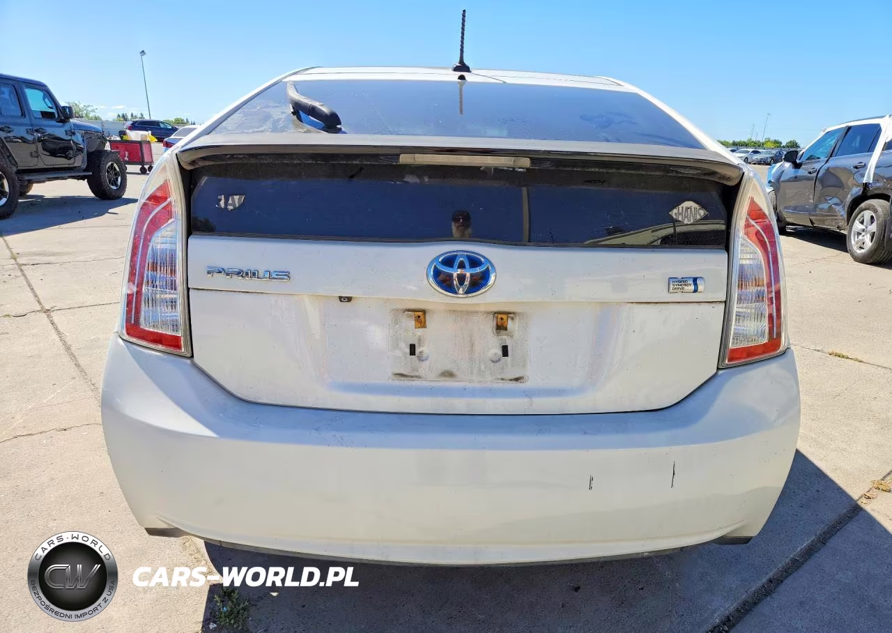 2013 Toyota Prius Three VIN:JTDKN3DU3D5549175 - 6