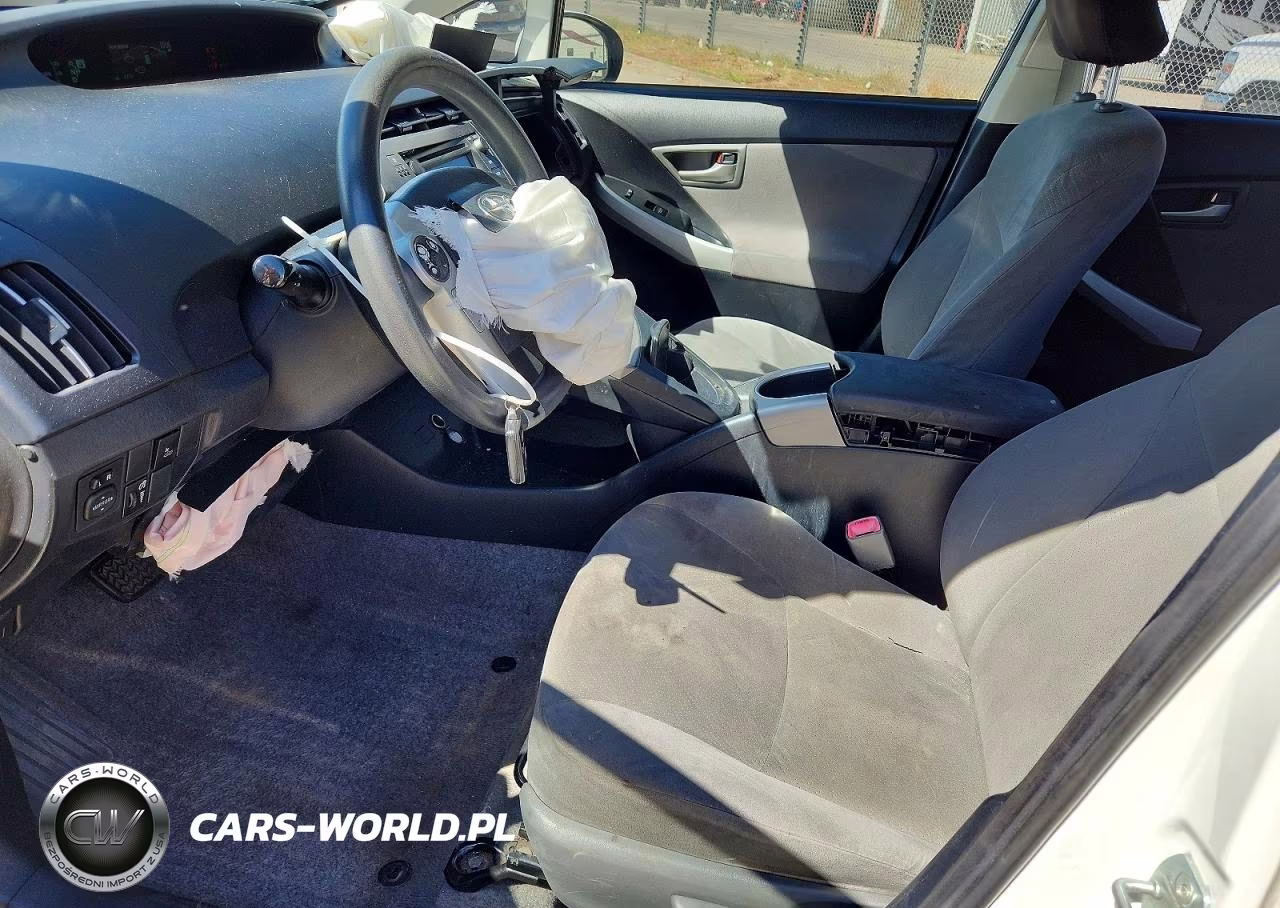 2013 Toyota Prius Three VIN:JTDKN3DU3D5549175 - 7