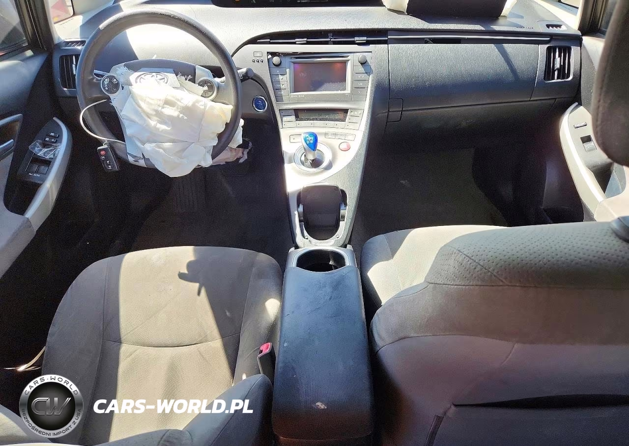 2013 Toyota Prius Three VIN:JTDKN3DU3D5549175 - 8