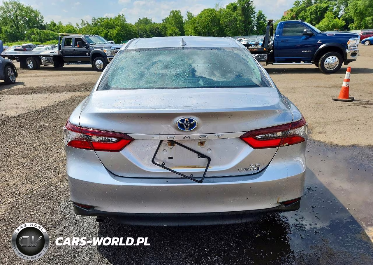 2024 Toyota Camry Le VIN:4T1C31AK1RU625339 - 6