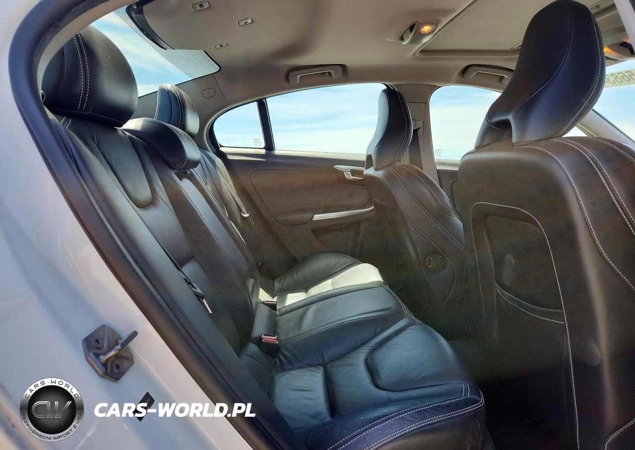 2014 Volvo S60 T5 VIN:YV1612FS2E2283793 - 10