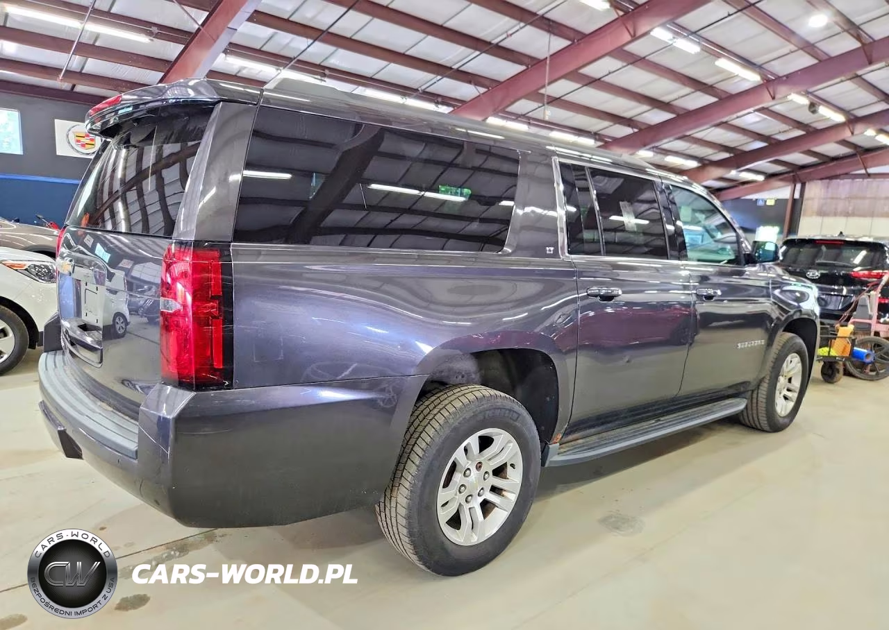 2018 Chevrolet Suburban K1500 Lt VIN:1GNSKHKC8JR111392 - 3