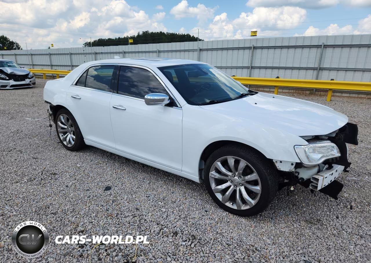 2019 Chry 300 Limited VIN:2C3CCAEG5KH631295 - 4