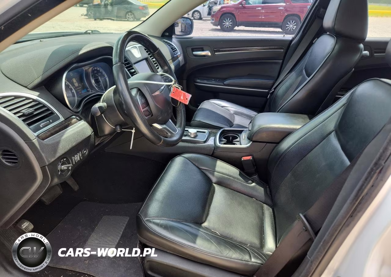 2019 Chry 300 Limited VIN:2C3CCAEG5KH631295 - 7