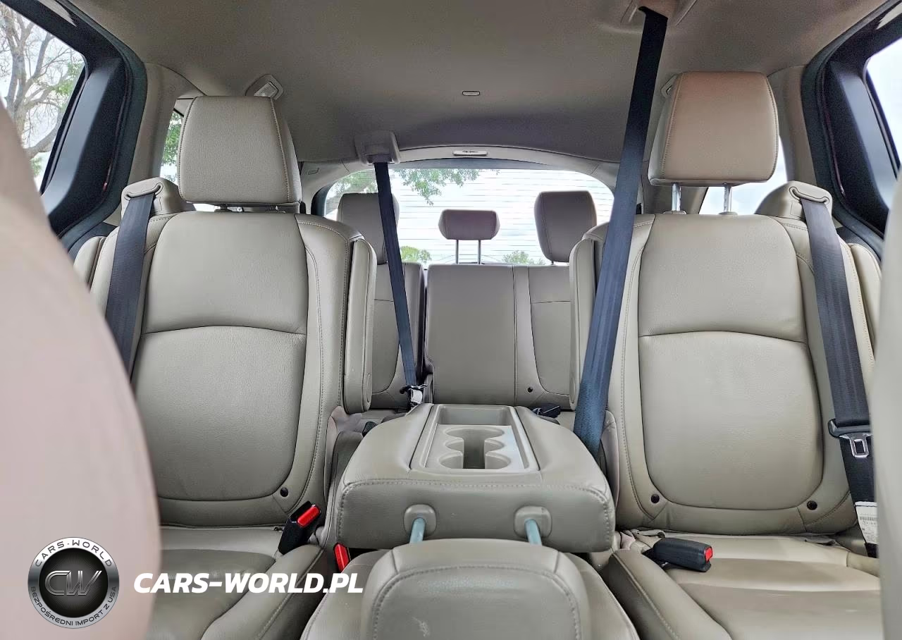 2019 Honda Odyssey Elite VIN:5FNRL6H97KB059975 - 10