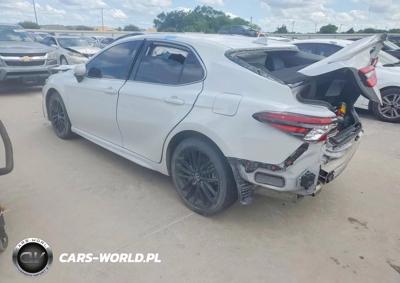 2023 Toyota Camry Xse VIN:4T1K31AK8PU054649 - 3