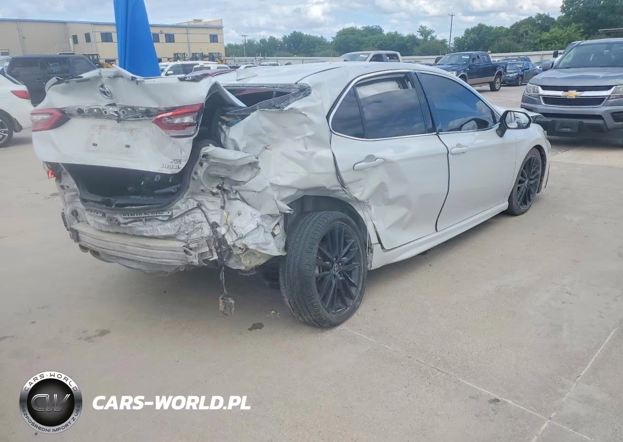 2023 Toyota Camry Xse VIN:4T1K31AK8PU054649 - 4