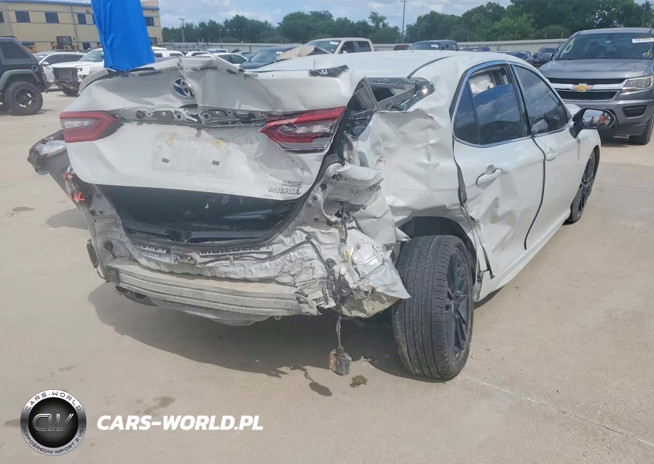 2023 Toyota Camry Xse VIN:4T1K31AK8PU054649 - 9